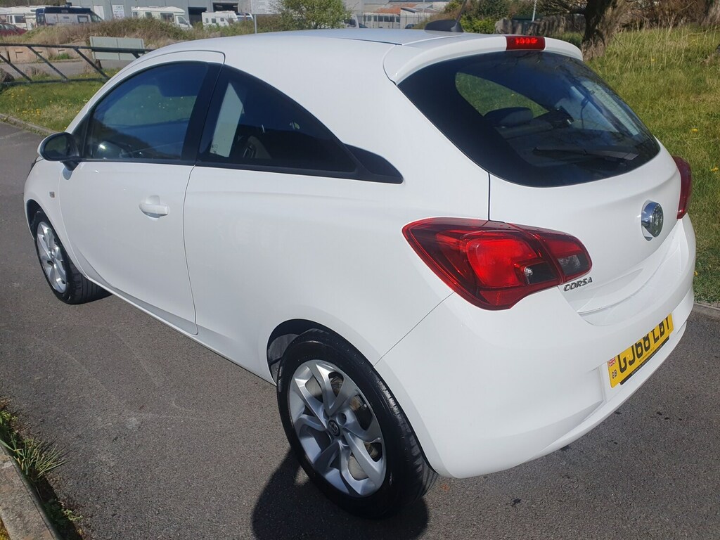 Vauxhall Corsa 1.4 75 Energy Ac GJ68LBY White #4