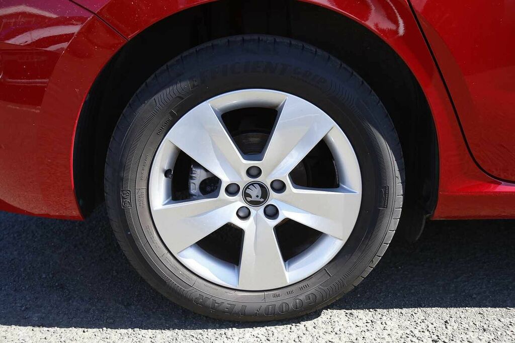 Skoda Scala 1.0 Tsi 116 Se Edition Dsg KR25VCD Red #5