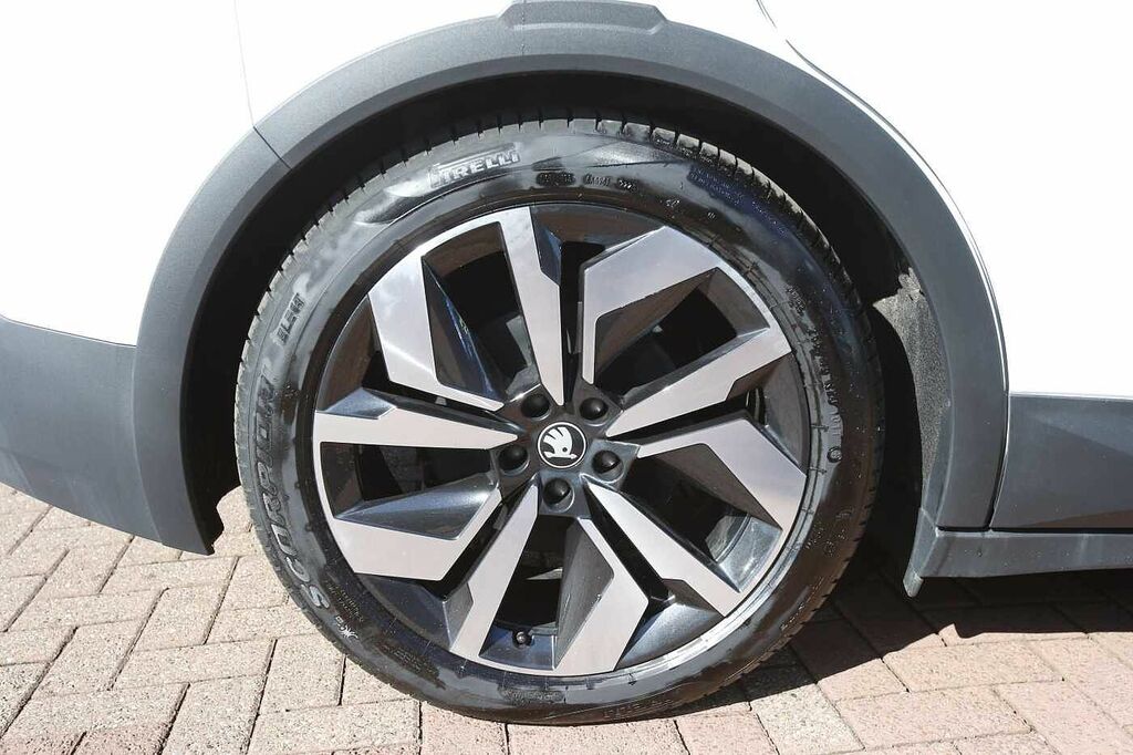 Skoda Elroq Sportline 85 82 Kwh 286 Ps Bev SL75HZG White #5