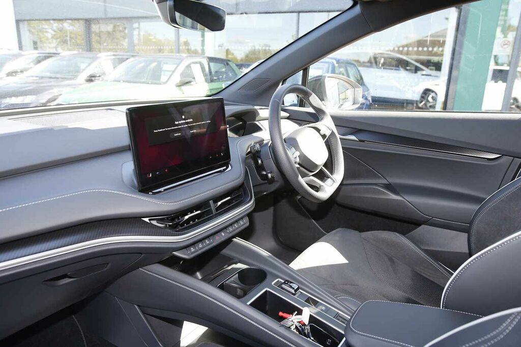 Skoda Elroq Sportline 85 82 Kwh 286 Ps Bev SL75HZG White #2
