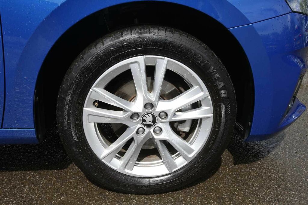 Skoda Fabia Hatch Se L Edition 1.0 Tsi 116 Ps Dsg KY75LZU Blue #5