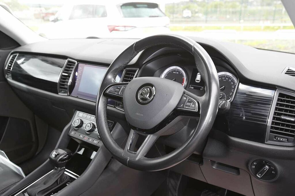 Skoda Kodiaq Edition 7 Seats 2.0 Tsi 180 Ps 4X4 Dsg SN67PBF Grey #6