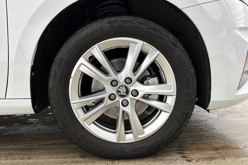 Skoda Fabia Hatch Se L Edition 1.0 Tsi 116 Ps 6G Man KY75LZR White #5