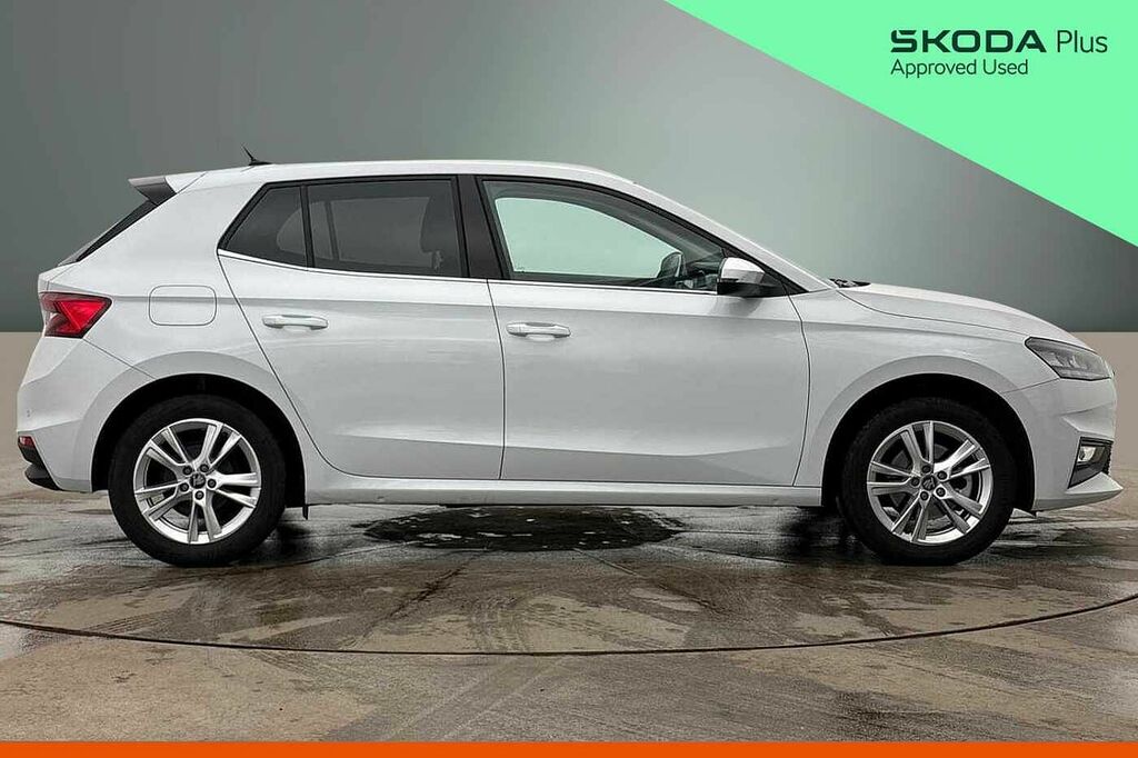 Skoda Fabia Hatch Se L Edition 1.0 Tsi 116 Ps 6G Man KY75LZR White #4