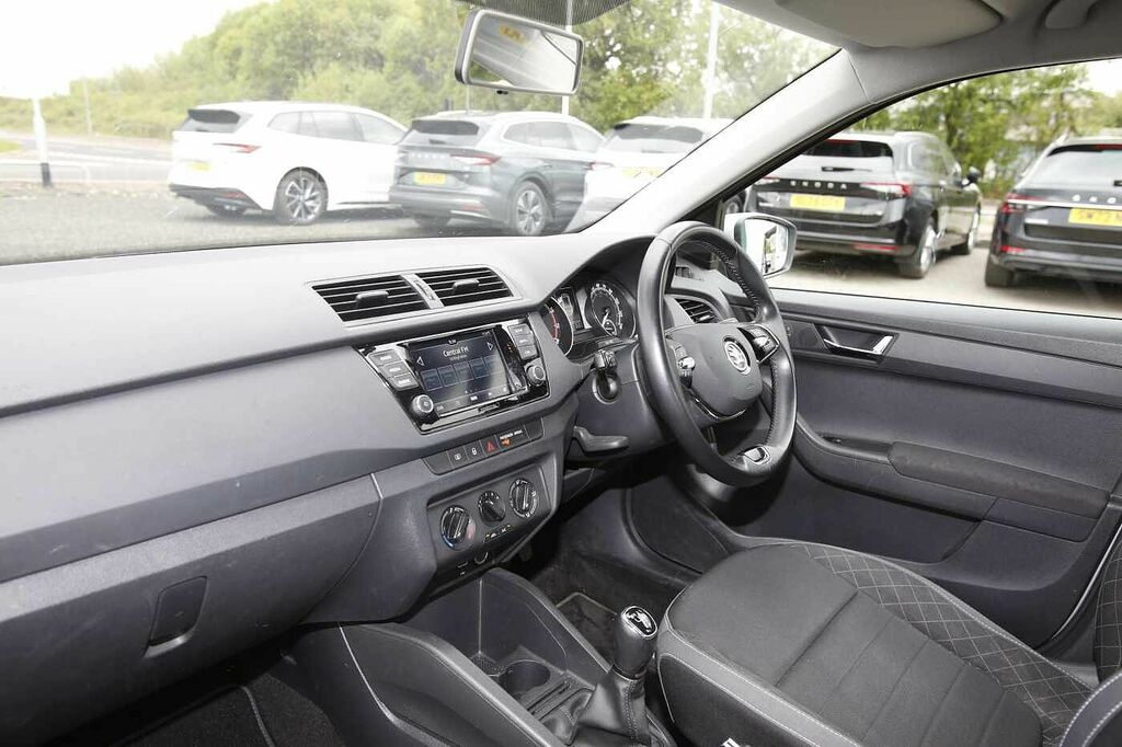 Skoda Fabia Hatch Se 1.0 Tsi 95 Ps 5G Man YD70HMG Silver #2