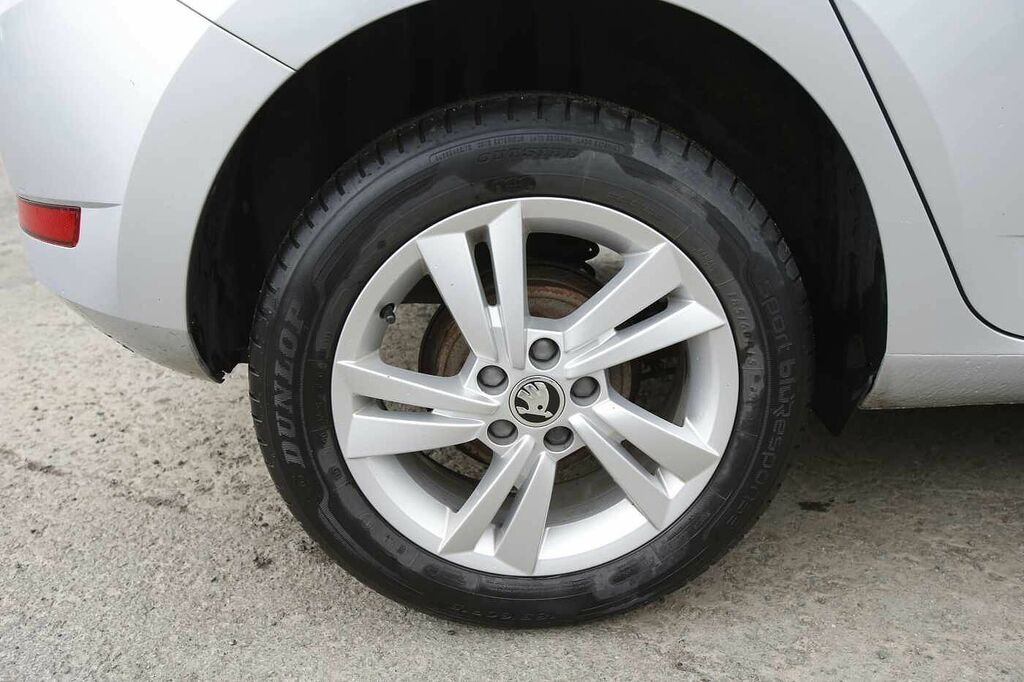 Skoda Fabia Hatch Se 1.0 Tsi 95 Ps 5G Man YD70HMG Silver #5