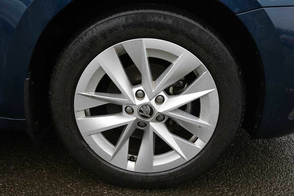 Skoda Octavia 1.5 Tsi Se L Blue #5