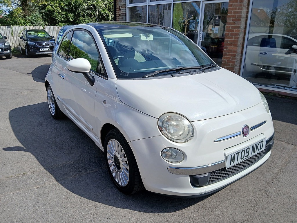 Fiat 500 Lounge White