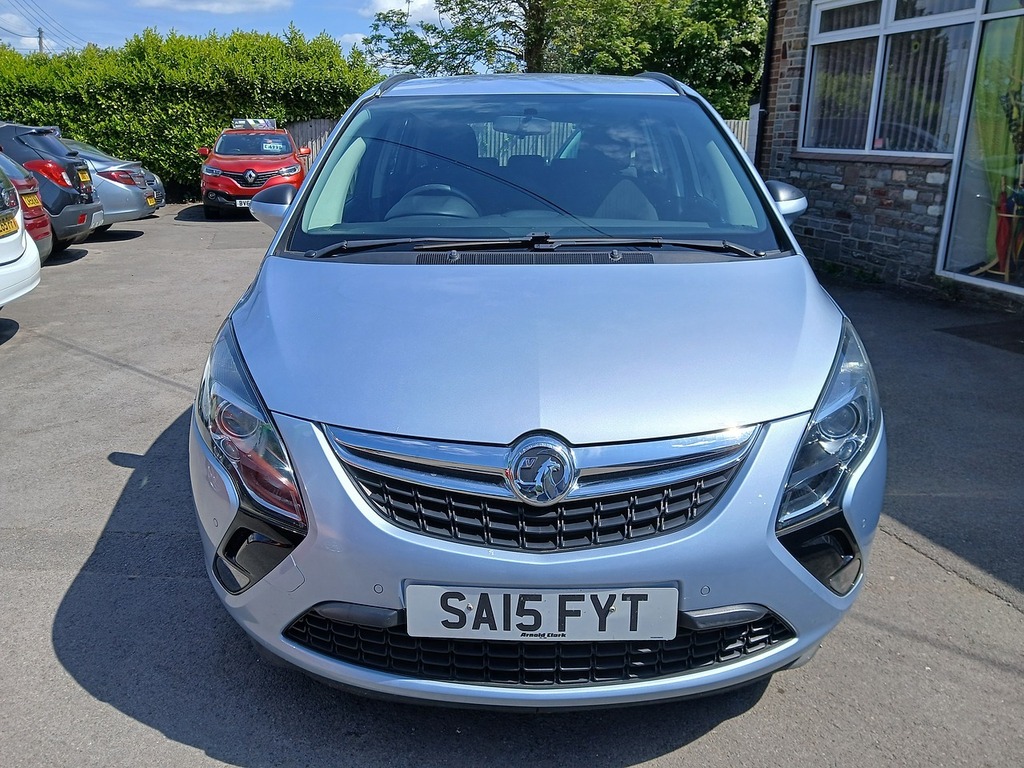 Vauxhall Zafira Tourer Exclusiv Silver #2