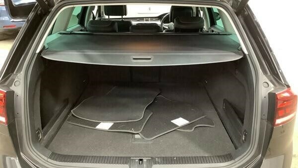 Volkswagen Passat Alltrack 2.0 Tdi Scr 190 Dsg Black #13