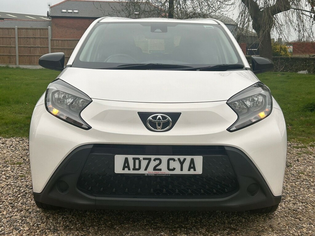 Toyota Aygo X 1.0 Vvt-i Pure AD72CYA White #3