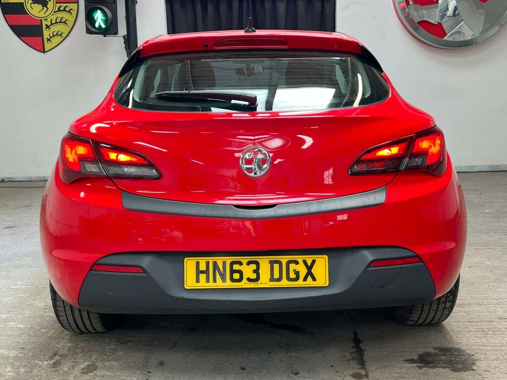 Vauxhall Astra GTC 1.4 T 16V Sport Red #5