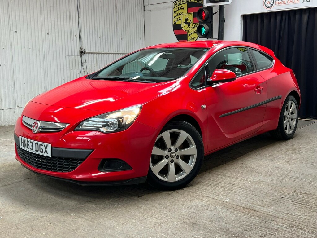 Vauxhall Astra GTC 1.4 T 16V Sport Red