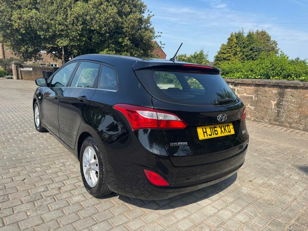 Hyundai I30 1.6 Crdi Blue Drive Se Tourer Euro 6 Ss HJ16XKD Black #5