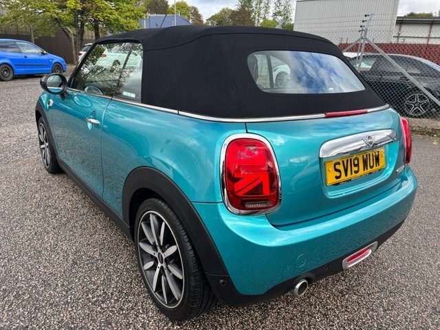 Mini Convertible 1.5 Cooper Exclusive Convertible Blue #4