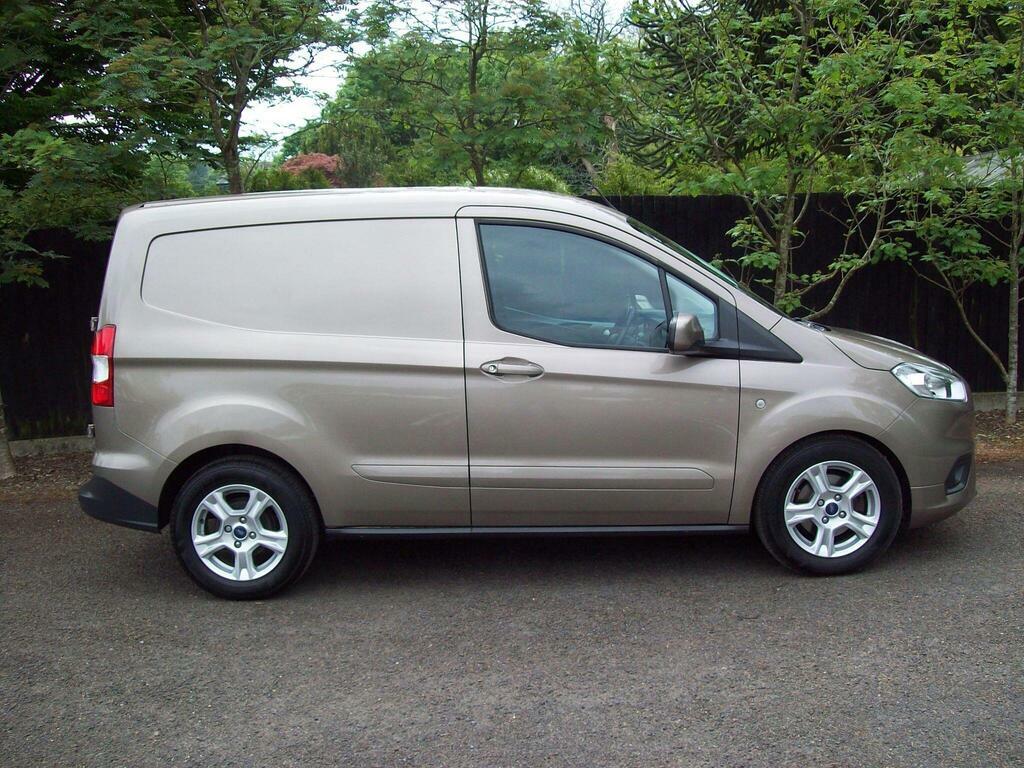 Ford Transit Courier 1.5 Tdci Limited L1 Euro 6 Brown #5