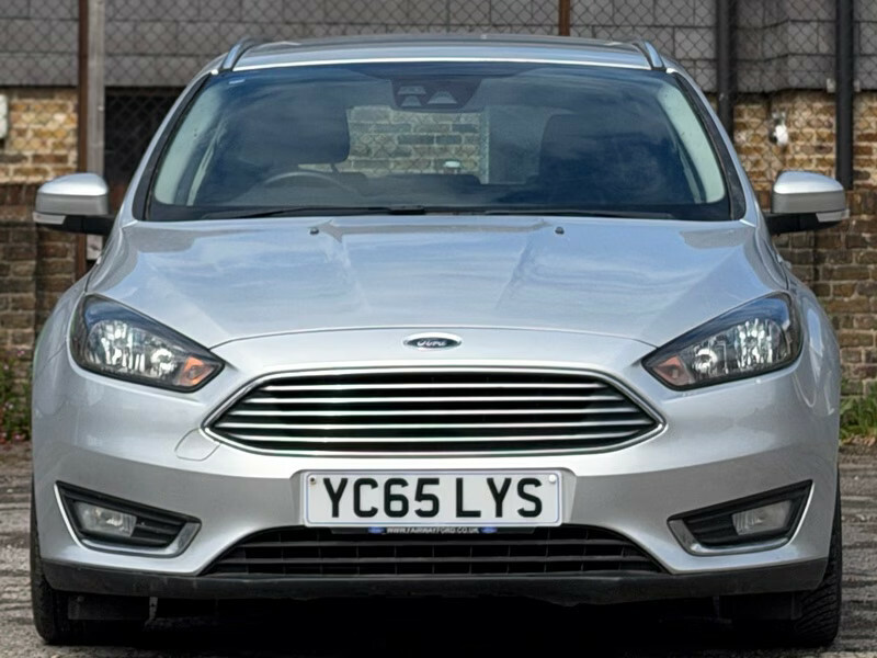 Ford Focus Titanium Silver