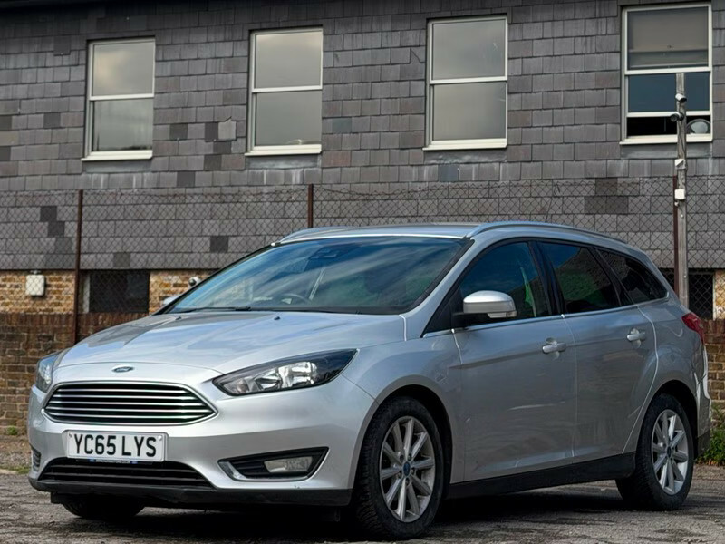 Ford Focus Titanium Silver #6