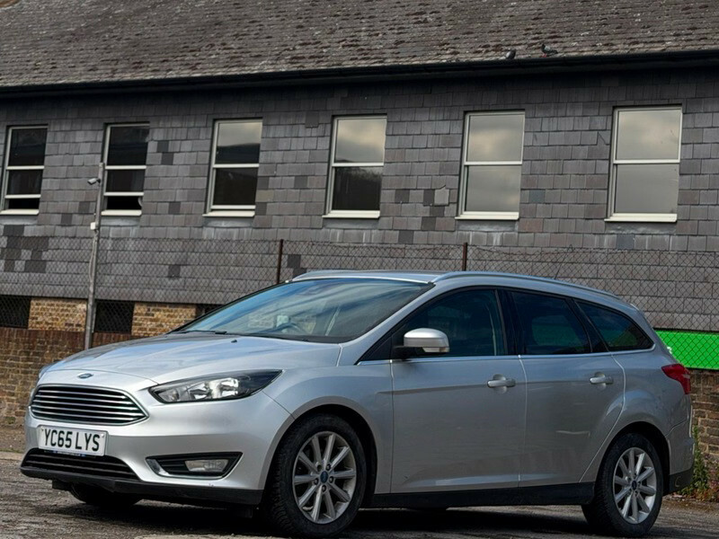 Ford Focus Titanium Silver #4