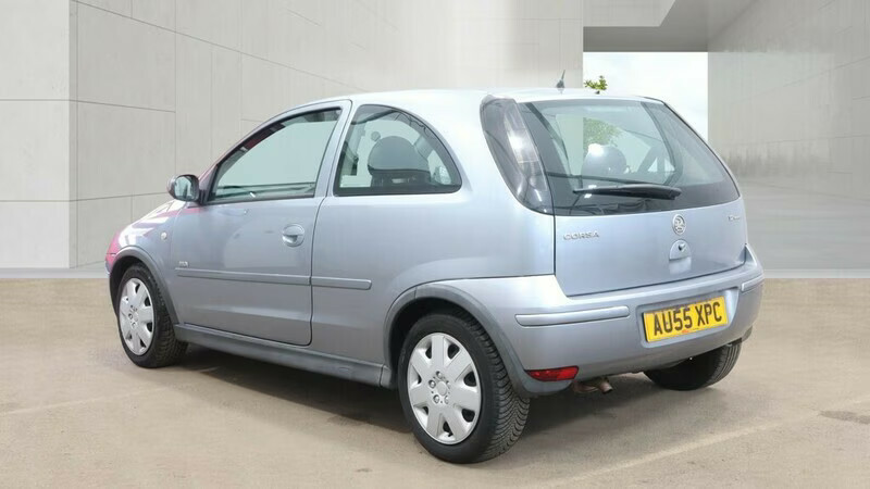 Vauxhall Corsa Design 16V Twinport Silver #3