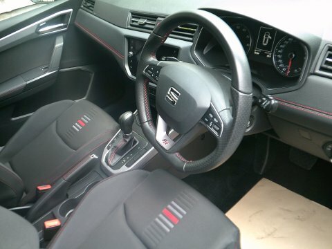 Seat Arona 2019 19 Tsi GL19MGX White #3