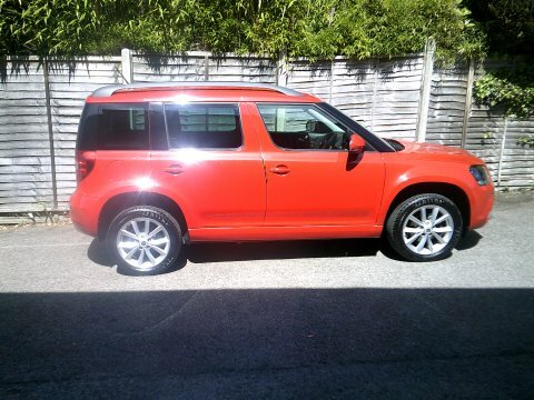 Skoda Yeti 2016 16 Se YK16PGY Red #4
