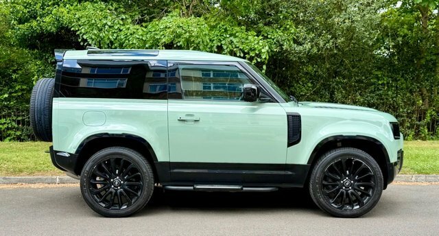 Land Rover Defender 3.0 D200 Mhev Se Green #3