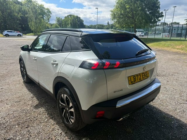 Peugeot 2008 1.2 Puretech Gt Suv LB72EKE White #5