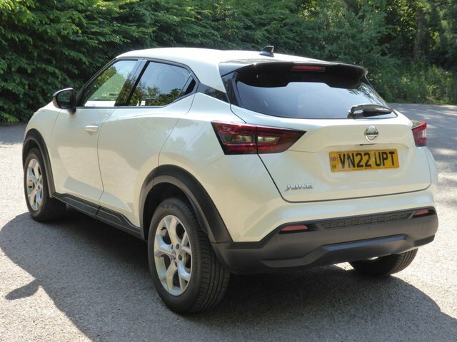 Nissan Juke 1.0 Dig-t N-connecta Suv VN22UPT White #2