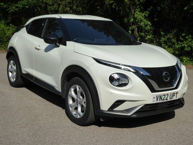 Nissan Juke 1.0 Dig-t N-connecta Suv White
