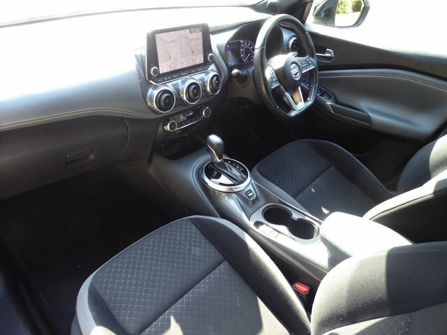 Nissan Juke 1.0 Dig-t N-connecta Suv VN22UPT White #3