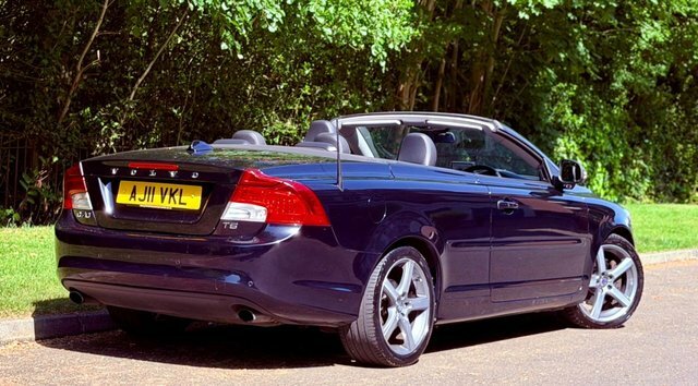 Volvo C70 2.5 T5 Se Lux Black #6