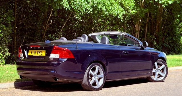 Volvo C70 2.5 T5 Se Lux Black #5