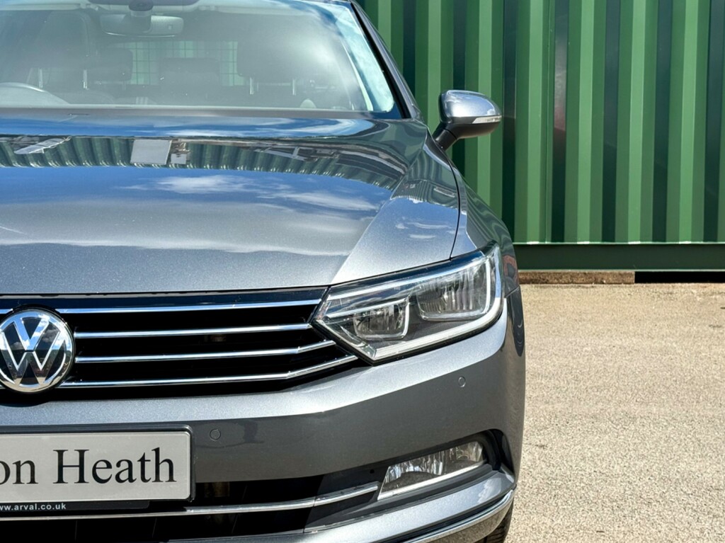 Volkswagen Passat 2.0 Tdi Bluemotion Tech Gt Estate Dsg E WR66VVF #6