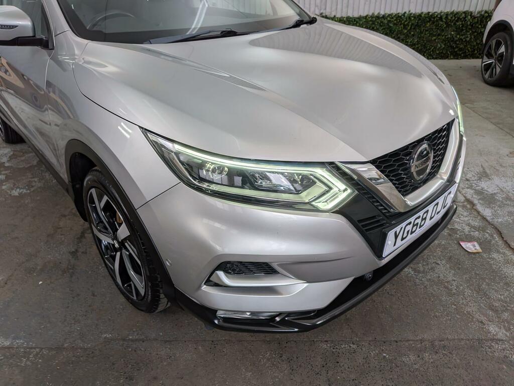 Nissan Qashqai 1.3 Dig-t Tekna Euro 6 Ss YG68OJC #6