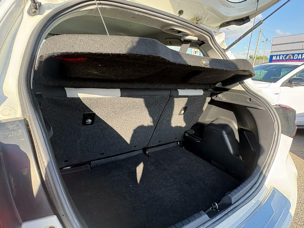 Toyota Yaris 1.5 Vvt-i Icon Tech Euro 6 GP19VFF White #6