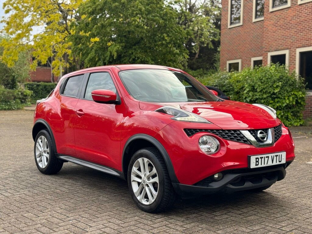 Nissan Juke 1.6 Acenta Xtron Euro 6 Red