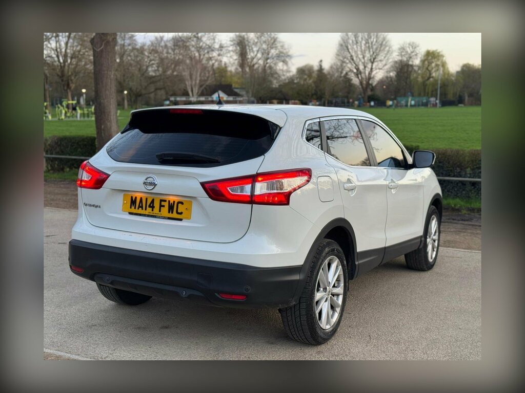 Nissan Qashqai 1.2 Dig-t Acenta 2Wd Euro 5 Ss MA14FWC White #3