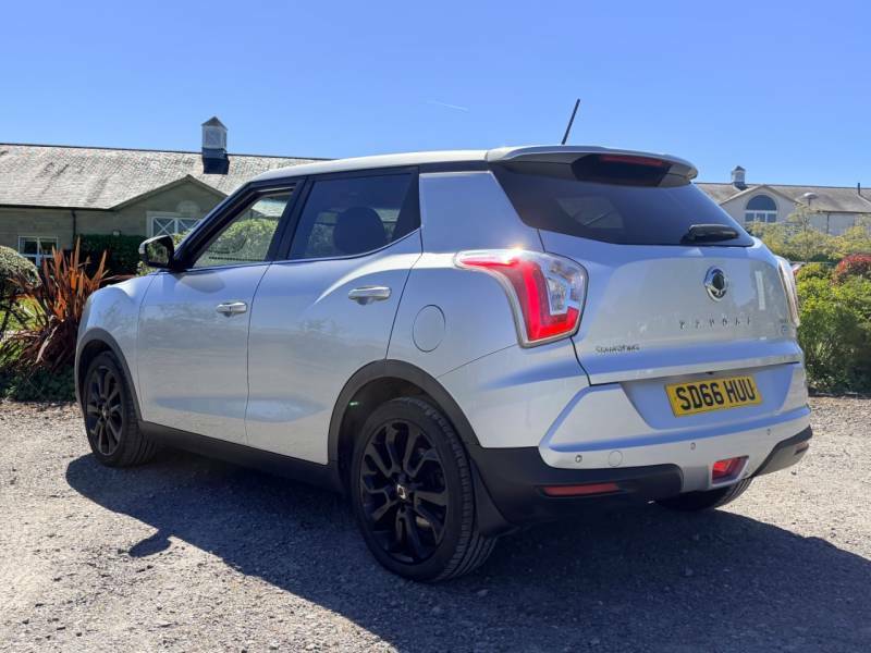 SsangYong Tivoli 1.6 D Elx - 2016 66 Silver #3