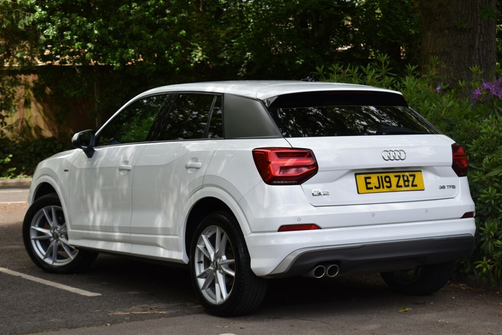 Audi Q2 1.5 L Tfsi S Linepower Tailgate EJ19ZBZ White #5