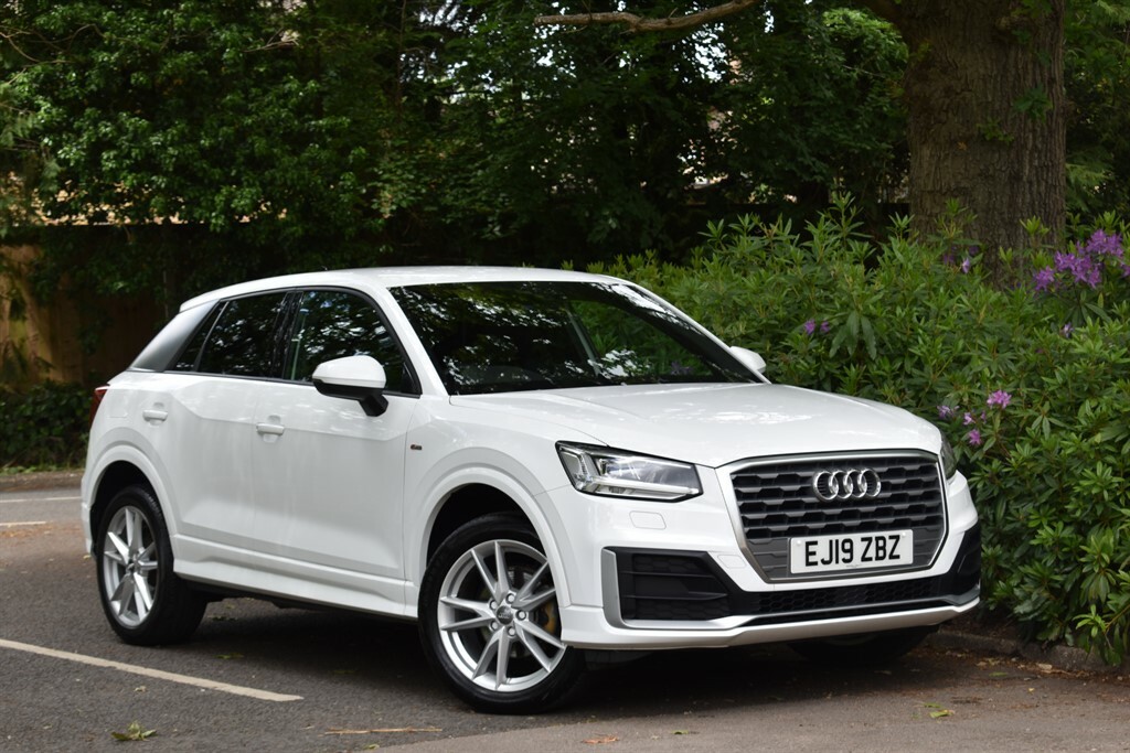 Audi Q2 1.5 L Tfsi S Linepower Tailgate White