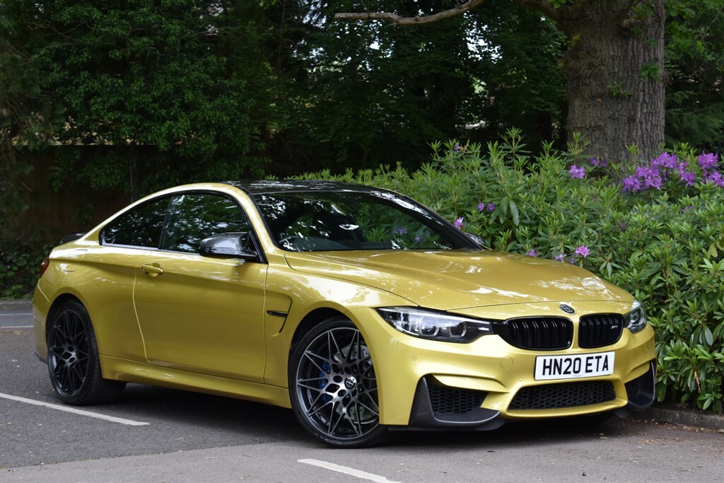 BMW M4 3.0 L Competition Yellow