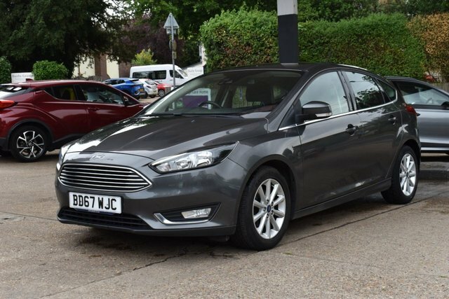 Ford Focus 1.0T Ecoboost Titanium Hatchback BD67WJC Grey #3