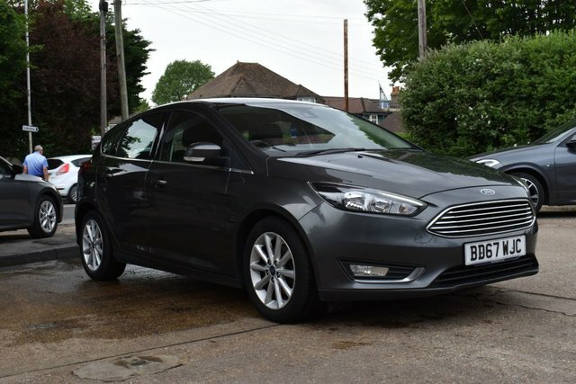 Ford Focus 1.0T Ecoboost Titanium Hatchback Grey