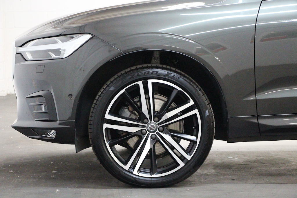 Volvo XC60 B5 Mhev R-design Pro Suv Awd 250 Outstanding Ex Grey #4