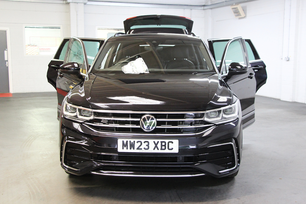 Volkswagen Tiguan Tsi R-line 150 Stunning, Finance From 8.9 Apr, MW23XBC Black #5