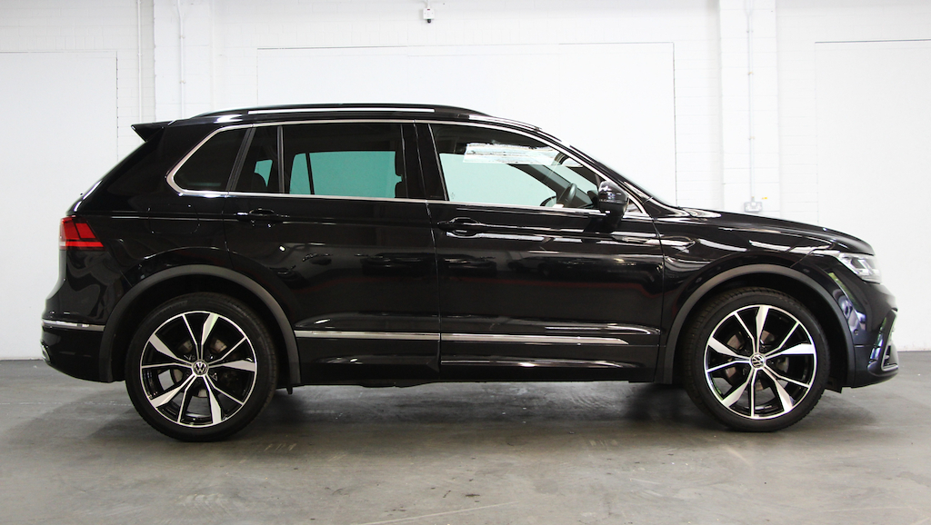 Volkswagen Tiguan Tsi R-line 150 Stunning, Finance From 8.9 Apr, MW23XBC Black #4