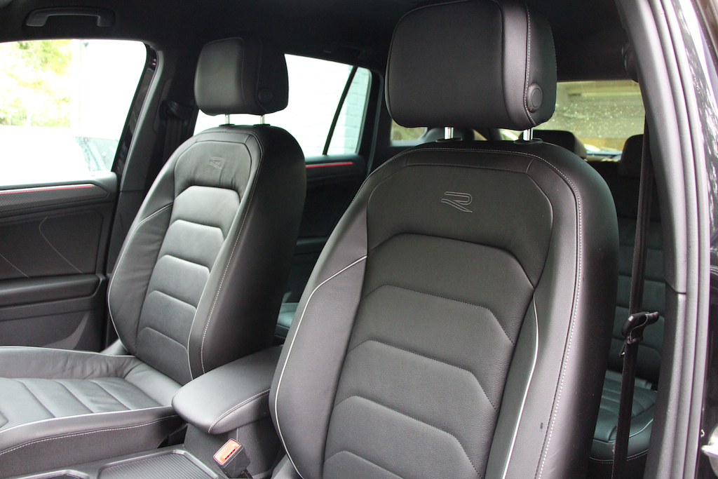 Volkswagen Tiguan Tsi R-line 150 Stunning, Finance From 8.9 Apr, MW23XBC Black #2