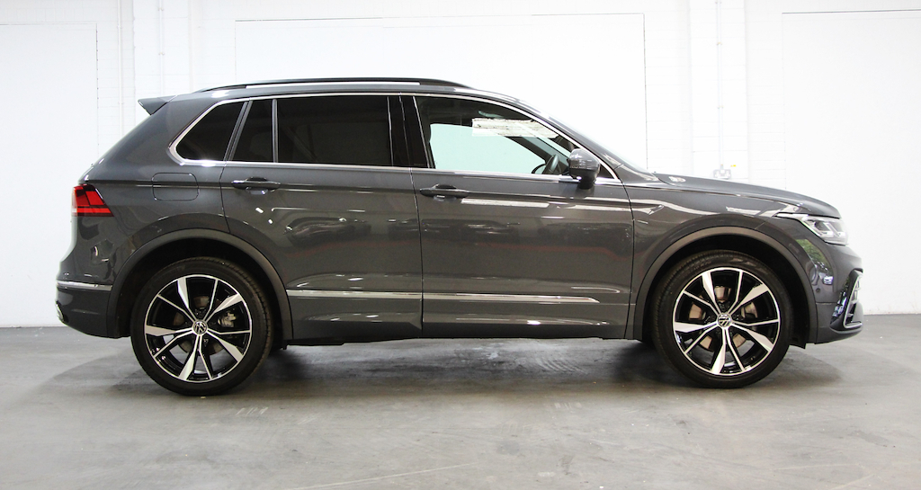 Volkswagen Tiguan Tsi 13Kwh R-line Phev 245 Finance From 8.9 Apr AF73WDE Grey #6