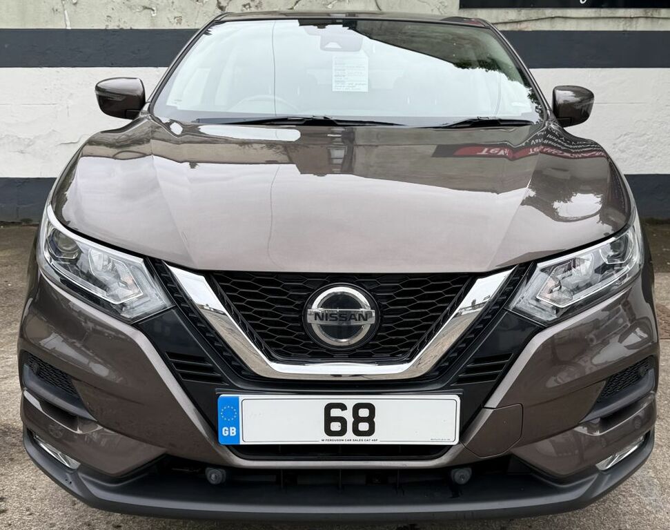 Nissan Qashqai Hatchback Brown #2